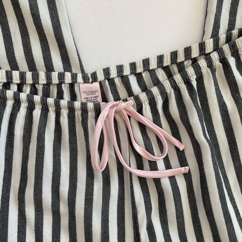 Victoria's Secret Grey Striped Pajama Set Size S - Picture 4 of 13